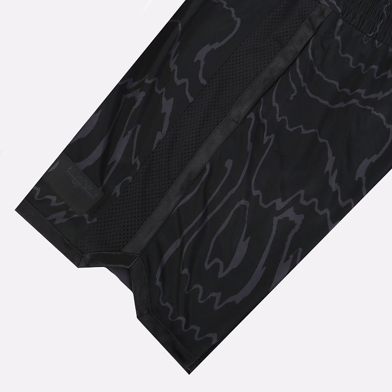 мужские черные шорты adidas HRDN Swag Short EJ2141 - цена, описание, фото 3